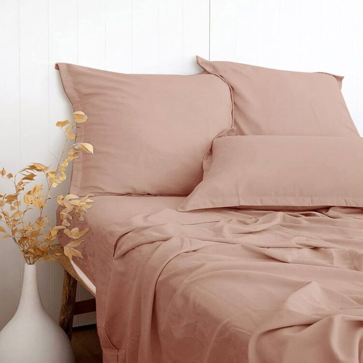 Twin Mattress/Sheets/Pillows image